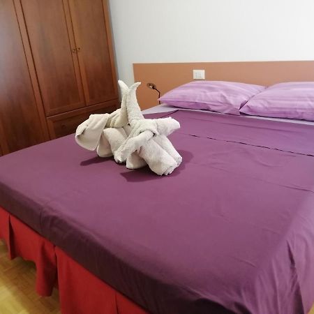 Rosso Tirano Apartman Kültér fotó