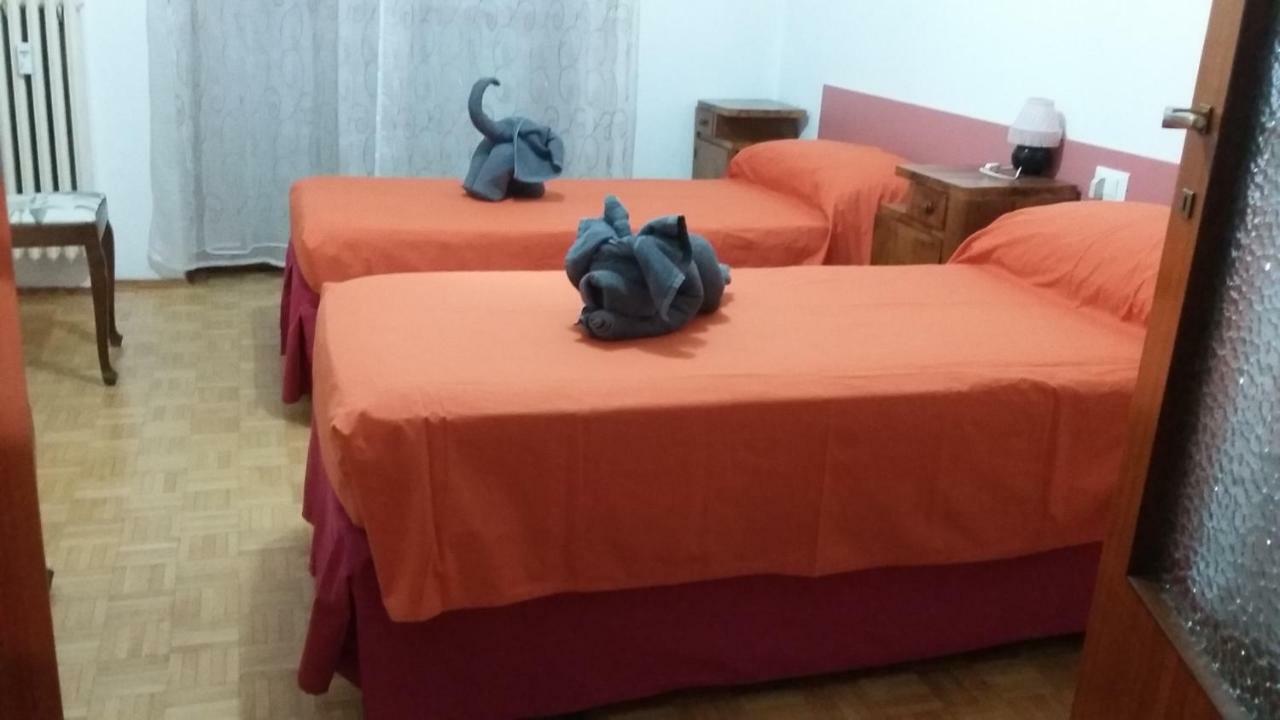 Rosso Tirano Apartman Kültér fotó